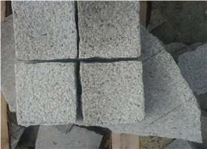 G682 Rusty Yellow,Giallo Rusty,Yellow Rust Granite,Desert Gold,Giallo Fantasia,Giallo Ming,Ming Gold,Giallo Padang,Giallo Rustic,Golden Crystal,Cubes,Cobble Stone,Paving Sets,Floor Covering