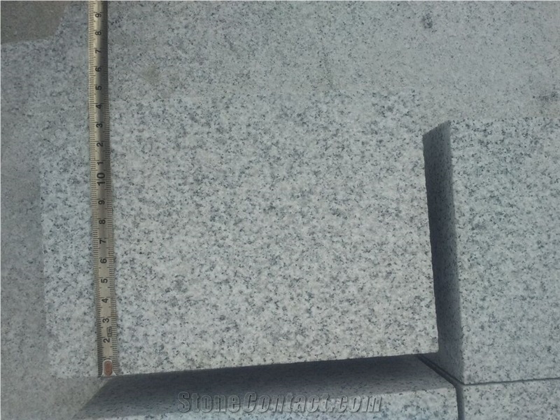 Huian G603,Bush Hammered Surface,Padang Crystal Granite,Padang Crystal White,G603 Granite,Bianco Crystal Cobble Stone,Paving Sets,Walkway Pavers,Cube Stone,Floor Covering,Garden Stepping Pavements