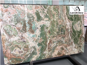 Onice Smeraldo Slabs