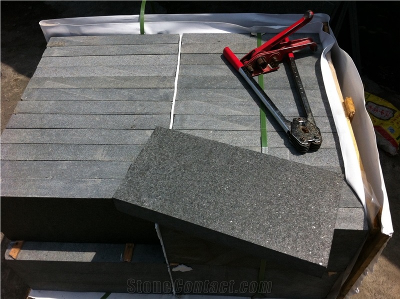 Pietra Luna Granite / Adelaide Black Granite / Raven Black Granite