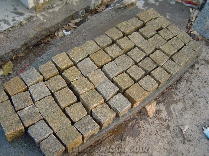 G350 Chinese Granite for Cube Stone Sawn Cut,Flamed,Nature Spilt
