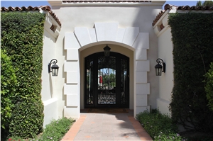Transitional Entryway Surround in Bianca Limestone