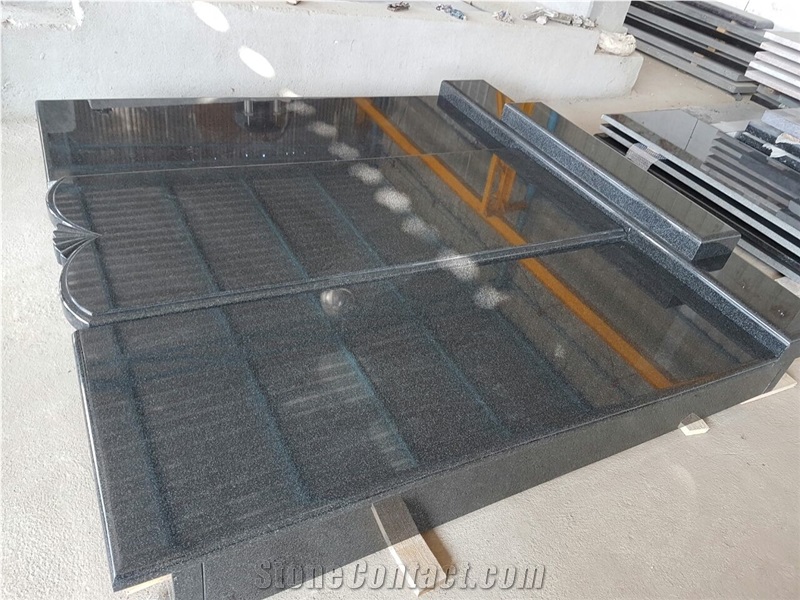 Nimbus Black Granite Monument