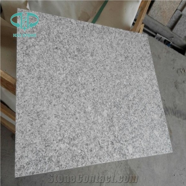 China Grey Granite G602 White Snow Granite Slabs, Tiles, Cheaper White Stone Light White Granite Royal White New Gray Granite Big Flower Granite