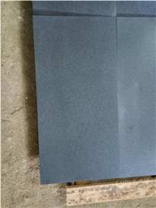 China Hainan Absolute Black Basalt Andesite Tiles & Slabs for Floor and Wall, Machine Cut/Sawn Cut Natural Paving Stone with Honeycomb, Exterior Landscape Stone Decoration, Quarry Owner