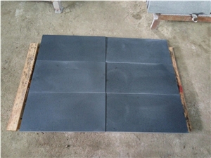 China Hainan Absolute Black Basalt Andesite Tiles & Slabs for Floor and Wall, Machine Cut/Sawn Cut Natural Paving Stone with Honeycomb, Exterior Landscape Stone Decoration, Quarry Owner