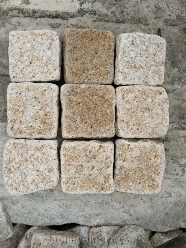 China Rustic Yellow Granite G682 Cobbles, Desert Gold G3582 Granite Paving Stone,China Gold Leaf Granite Cube Stone, Yellow Rock Padang Yellow Granite Cobbles Split Tumbled Surface