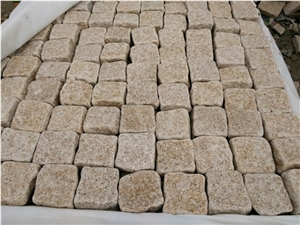 China Rustic Yellow Granite G682 Cobbles, Desert Gold G3582 Granite Paving Stone,China Gold Leaf Granite Cube Stone, Yellow Rock Padang Yellow Granite Cobbles Split Tumbled Surface