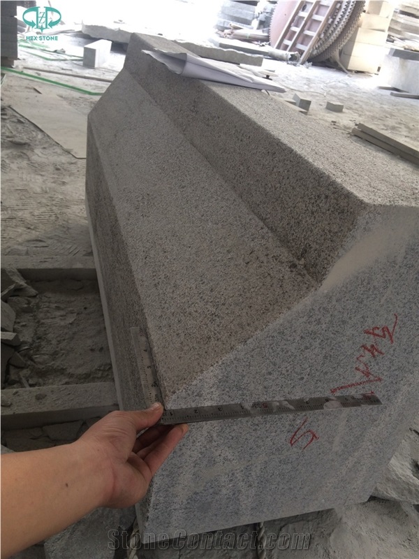 G654 Padang Dark Ballentine Grey Granite Road Kerbs Transition Kerbs Vehicle Barrier Kerbs