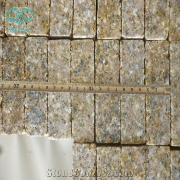 G682 China Yellow Rustic Golden Sand Sunset Yellow Desert Gold Granite Flamed or Cleft or Bushhammered Cube Stone Paver