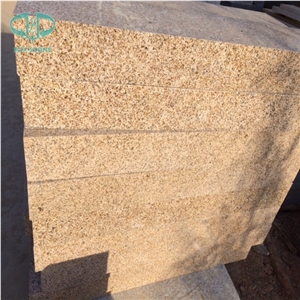 G682 China Yellow Rustic Golden Sand Sunset Yellow Desert Gold Granite Flamed or Cleft or Bushhammered Cube Stone Paver