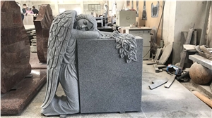 China Factory Grey Granite G633 Sesame White Weeping Angel on Kneel Monument, Engraved Western Headstones for Cemeteries