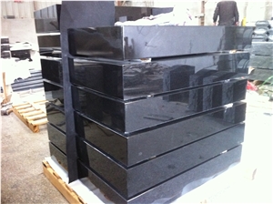 Grass Market Monument, Black Granite Slant Grave Grass Market Monument, Black Granite Slant Grave
