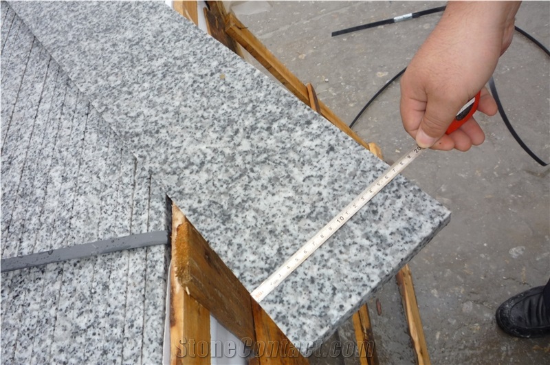 China Bianco Sardo Luna Pearl Barry White Padang Gamma Black White Flower G640 G3540 Granite Polish Slab & Tile for Flooring Cladding Countertop Step Paving