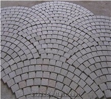 G666 Cheap China Red Porphyry Granite Cubestone Cobblestone Meshed on Net with Natural Split Flamed Tumbled for Outdoor Floor Covering Driveway Walkway Pavers Paving Set Garden Landscape