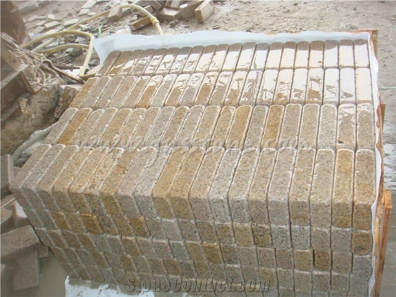 G682 Tumbled Cobblestone / China Rusty Yellow Granite Cobblestone / Honey Jasper / Golden Sun