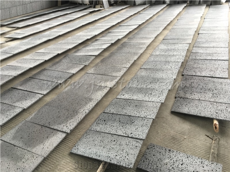 Hainan Lava Stone Tiles / Moon Surface Basalt Tiles / Basalt with Big Holes Tiles / Factory Owner
