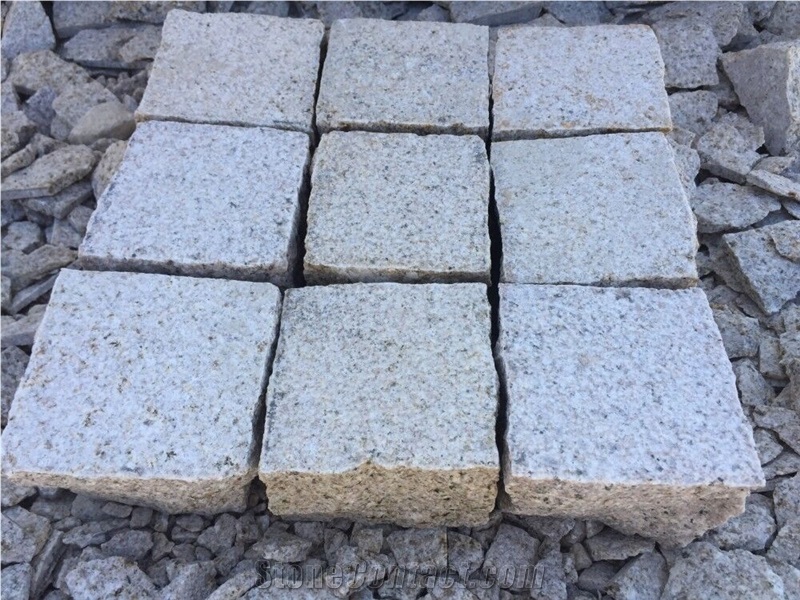 G682 Padang Giallo Sunset Gold Golden Sand Giallo Ming Yellow Rustic Granite Cube Stone Paver Setts