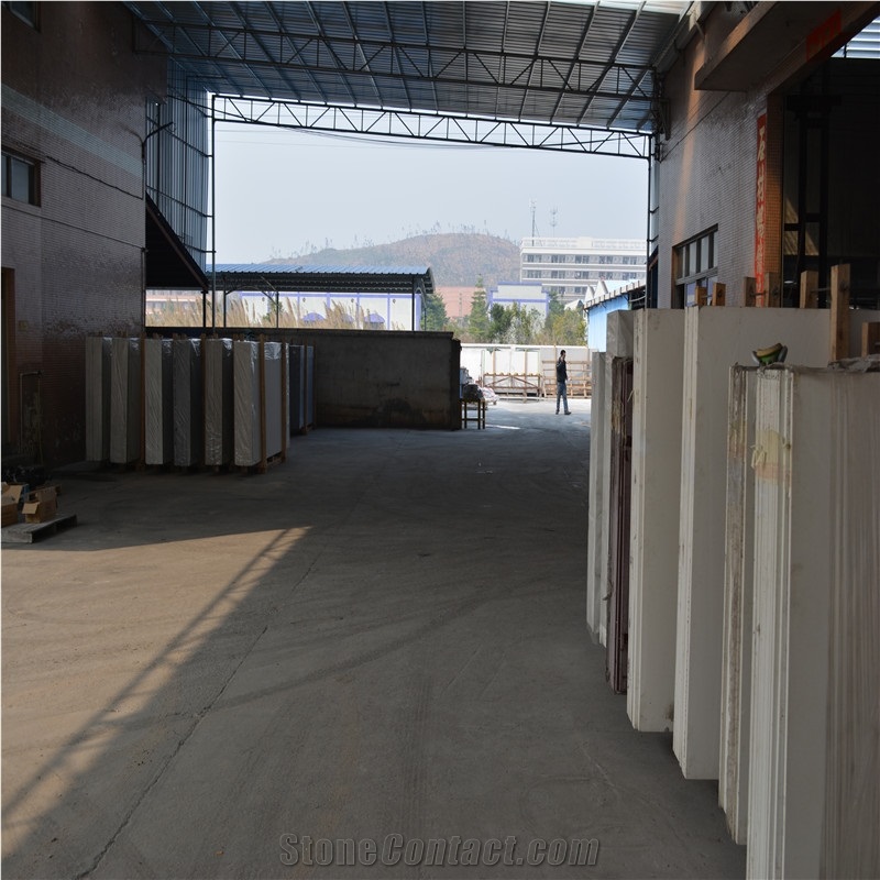 White Artificial Quartz Stone Tile & Slab with Double Color Particle/Engineered Quartz Stones/Manmade Stone/Cut to Size/Engineered Tiles/Floor & Wall Covering/Polished Surface/Decoration