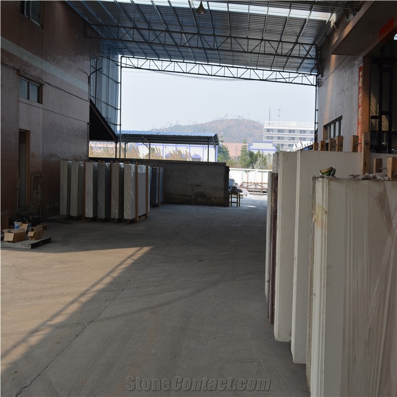 White Artificial Quartz Stone Tile & Slab with Double Color Particle/Engineered Quartz Stones/Manmade Stone/Cut to Size/Engineered Tiles/Floor & Wall Covering/Polished Surface/Decoration