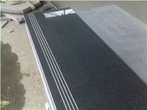 G654 Panda Black Step