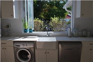 White Quartz Stone Kitchen Countertops