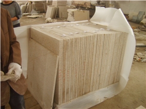 China Yellow Granite, Yellow G682, Zhangpu Rusty,Golden Beach,Sunny Gold Granite,Flamed Tile, Flooring Tile, Granite Slabs,Wall Tile, Paving,Cobbles