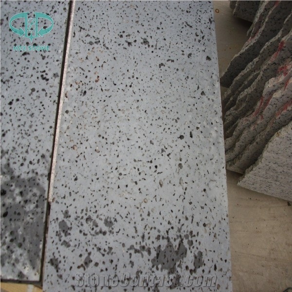 Hainan Lava Stone Tiles, Lava Stone Paver,Big Holes Volcanic Basalt Paving Tiles,Saw Cut Lava Stone Tile for Garden Pavement Volcanic Rock Pavement