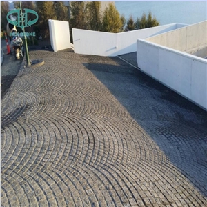 Zhangpu Black Cubestone, Black Basalt Cube Stone, Cobble Stone, Cobblestone, Natural Split Cubestone, Paving for Driveway Outdoor Decoration, Basalt Stone, Cube Stone, Paving Stone, Floor Covering