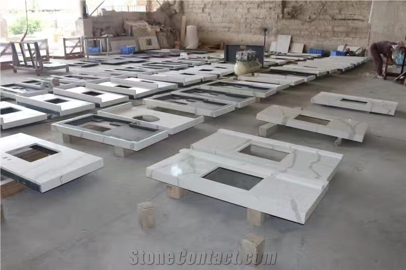 A Quality Calacatta White Marble Look Quartz Stone Solid Surfaces Polished Vanity Top,Engineered Stone Artificial Marble Bath Tops Own Factory