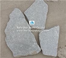 Green Quartzite Tumbled Random Flagstone,Green Flagstone Wall,Quartzite Irregular Flagstones,Green Crazy Stone,Natural Quartzite Flagstone Walkway Pavers,Landscaping Wall Facade Stone,Flagstone Paving