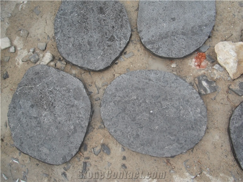 Bluestone Crazy Pavers Top Acid Washed and Brushed Split Edges