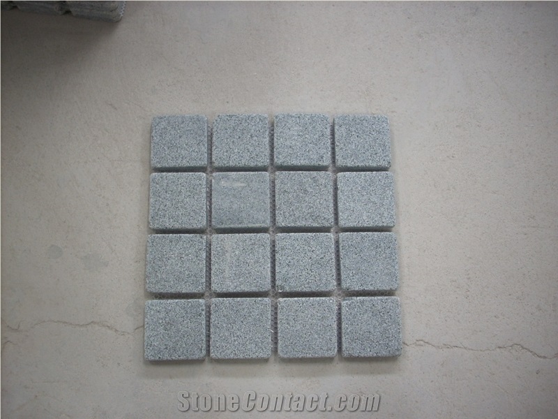 China Grey Granite G654 Sesame Grey Flamed Bush Hammered Cobble on Mesh Cube Stone,Granite Stone Driveway Paving Stone,Garden Landscaping Natural Granite Cobbles Pattern,Paving on Mesh