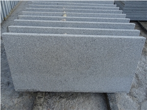 G633 Salome White/Navy Mist /White Neicuo Granite Finegrain Grey Granite Sesame Grey Granite Bianco Crystal White Granite Paving Tile Polished Honed Sandblasted Flamend and Brushed Antique Tile Paver