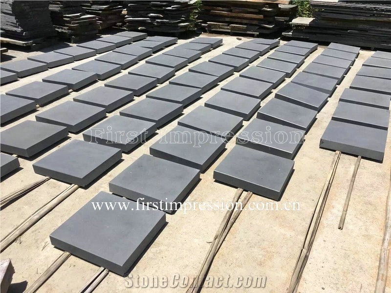 Hot Sale China Grey Basalt Stone/Gray Basalt Tiles/Basalto/Grey Basalt/Andesite/Lava Stone/Walling/Flooring/Cladding Slab