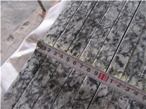 China Popular Cheap Spray/Seawave Sea Wave White Granite Polished Kitchen Countertops, Bar Tops, Worktops with Sink/Wash Basins Hole, Beveled Edge Profile, Nature Building Stone