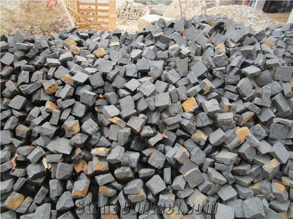 China Zhangpu Black Basalt Cobble Stone All Size Natural Spilt Paving Sets Cube Stone Paver Walkway Paver /Driveway Paving Stone/Garden Stepping Pavements/Exterior Pattern