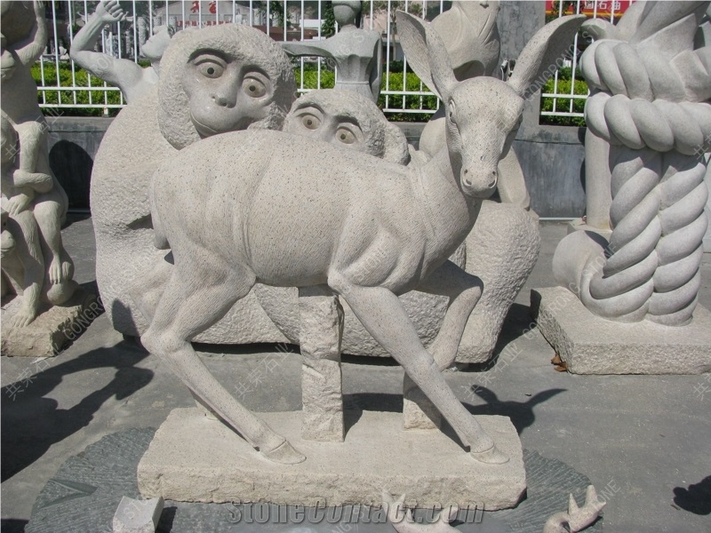 Deer Type Animal Sculpture