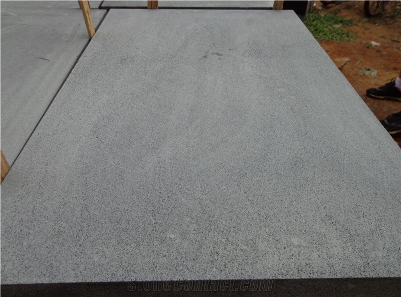 Hainan Black Basalt China Stone,Tile and Slab,Wall Cladding,A Grade Natural Stone,Own Factory and Quarry Owner with Ce Certificate,Big Gang Saw Slab in Large Stock and Cheap Price,Stone Floor