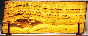 Saffron Onyx