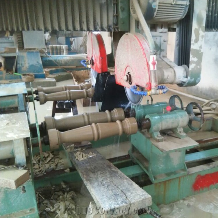 Sichuan Beige Sandstone Sculptured Column Hand Made Beige Pillar Roman Column