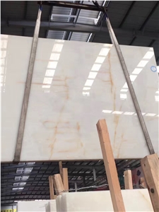 White Backlit Onyx Slabs Pattern Of Wall Tiles