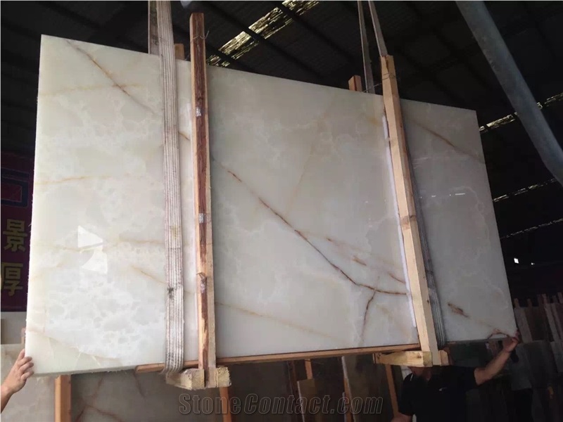 White Backlit Onyx Slabs Pattern Of Wall Tiles