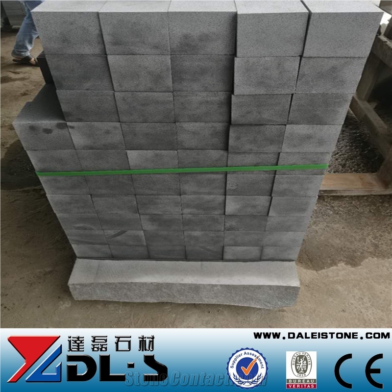 China Basalt ,Bluestone,Hainan Black Surface Flamed,Others Sawn Cut Cube Stone/Cobblestone/Pavinggraden Stepping, Walkway, Pavers Outdoor Natural Stone Flooring, Quarry Owner Factory