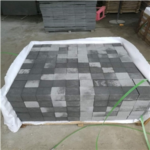 China Basalt ,Bluestone,Hainan Black Surface Flamed,Others Sawn Cut Cube Stone/Cobblestone/Pavinggraden Stepping, Walkway, Pavers Outdoor Natural Stone Flooring, Quarry Owner Factory