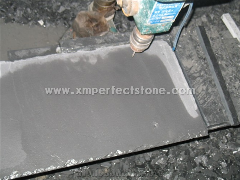 Slate Roofing Tile/ Chinese Slate Roofing Tiles/Dark Grey Slate Roof Tiles/Square Roof Covering and Coating/Stone Roofing/Natural Stone