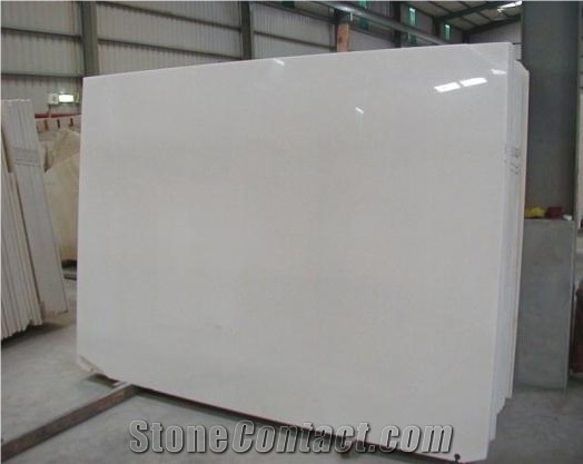 Calacatta White Marble Look Quartz Stone Solid Surfaces Polished Slabs Tiles Engineered Stone Artificial Stone Slabs for Hotel Kitchen,Bathroom Backsplash Walling Panel Customized Edge