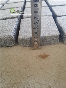 Dark Grey Granite Flamed on Top, Four Sides Natural Driveway Paving Stone