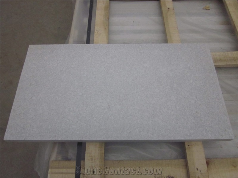 China Natural White Quartzite Flamed Tiles for Floor