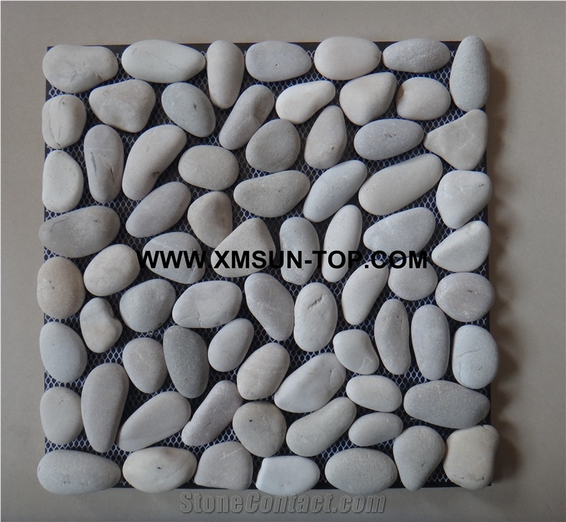 Yellowish-Brown Honed Flat Pebble Mosaic in Mesh/Natural River Stone Mosaic Wall Tiles/Pebble Floor Tiles/Interior Decoration